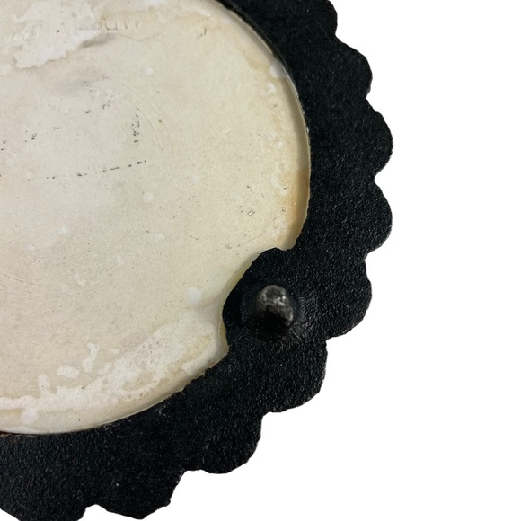 Vintage Cast Iron Trivet 3 Footed Cottage-core Give Us This Day Our Daily Bread - Picture 8 of 10